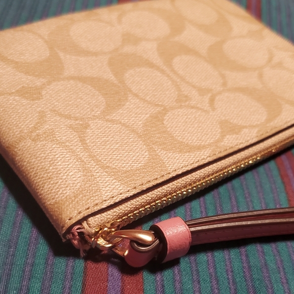 COACH WRISTLET KHAKI ROSE - Picture 3 of 6